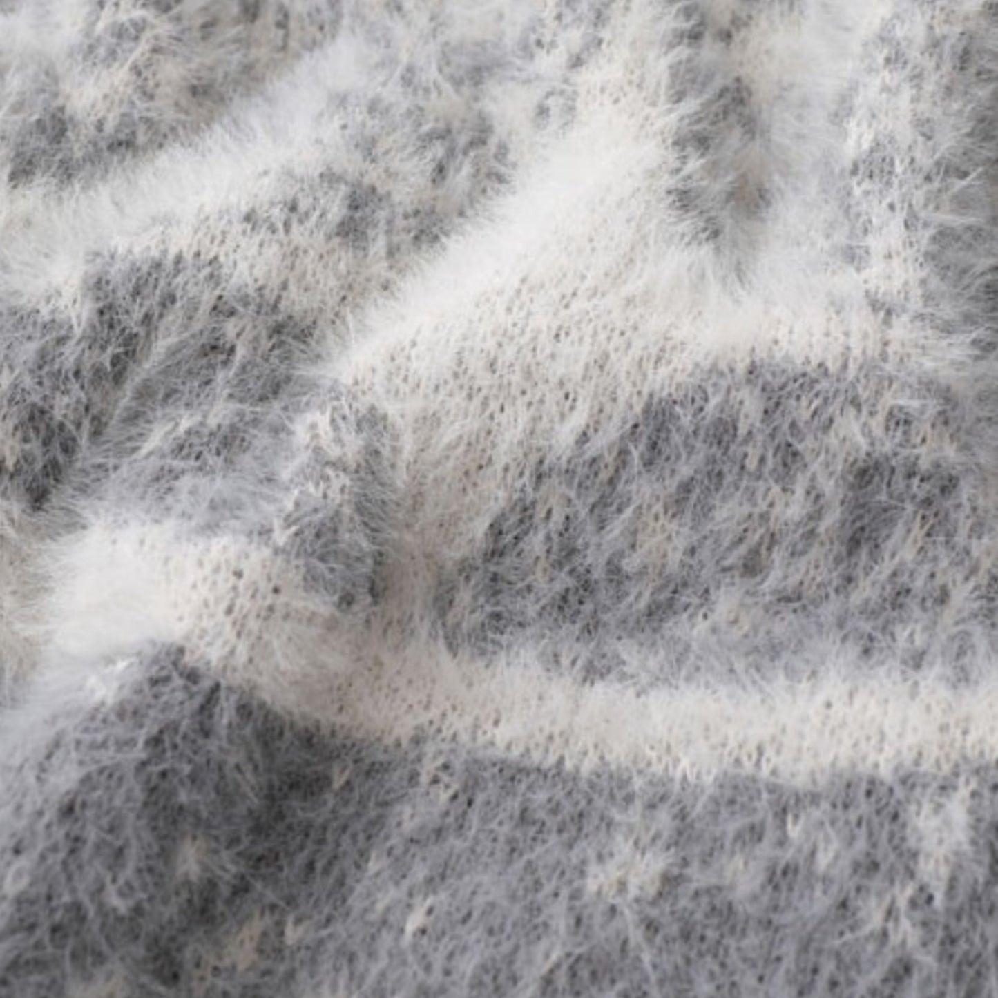 Y2K ASTRA – KNIT SWEATER