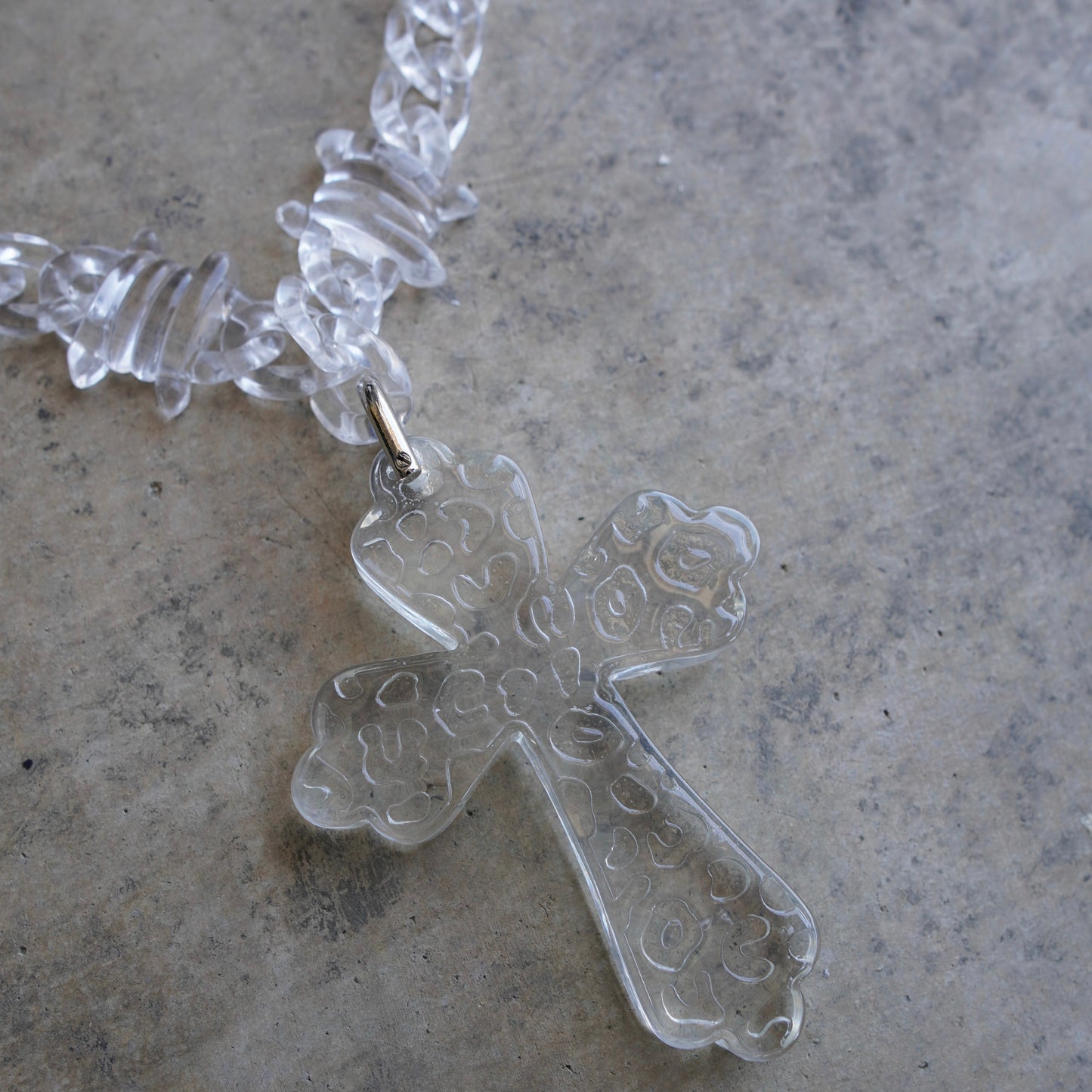 Cross Link Barbed Necklace