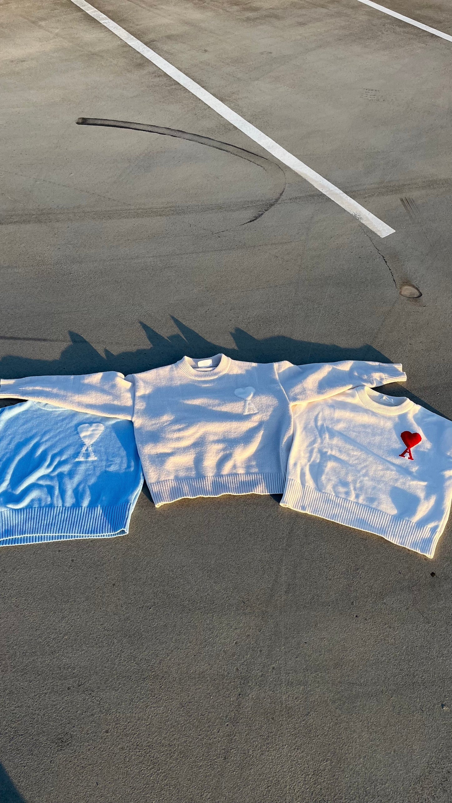 Y2K AMI - HEART SWEATER