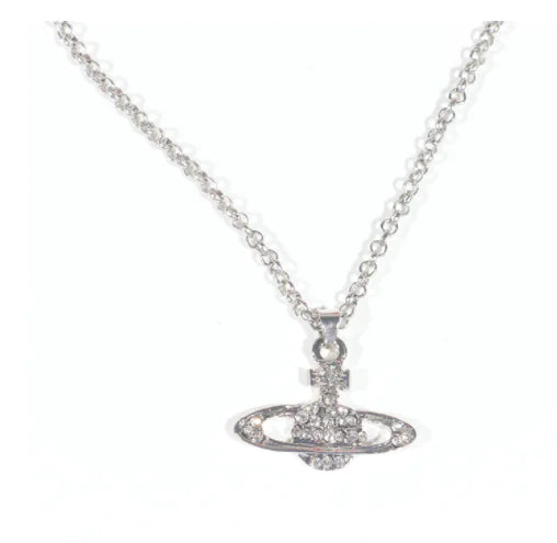 5★ Vivienne Jewelry Pearl Necklace