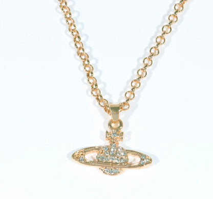 5★ Vivienne Jewelry Pearl Necklace